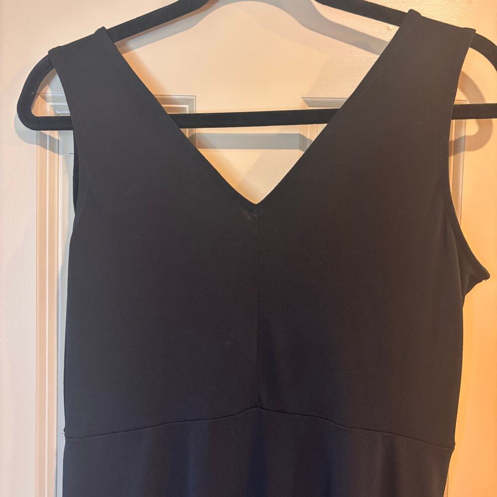 Banana Republic Black Tiered V-Neck Midi Dress - Petite Medium - Versatile LBD - Picture 7 of 10